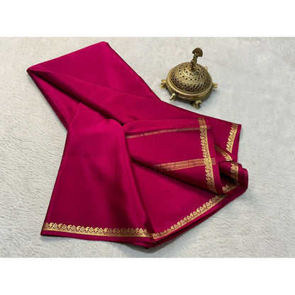 Generic Women's Crepe Chit Pallu Solid Saree With Unstitched Blouse 5.5Mtr (Pink)